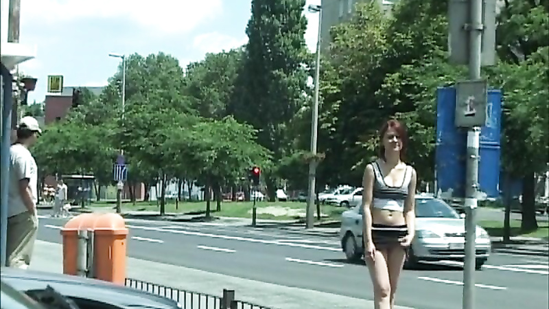 Public Piss Girls No.12