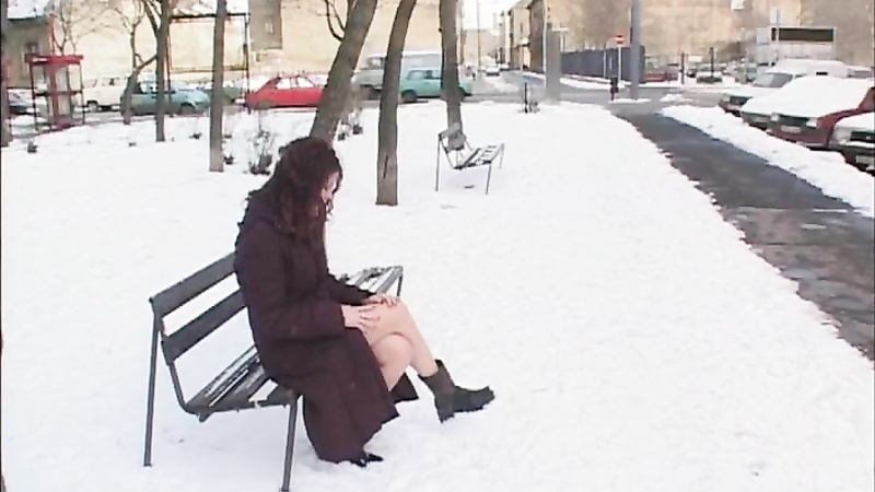 Public Piss Girls No.5